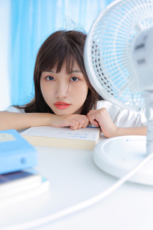 女囚残酷私刑